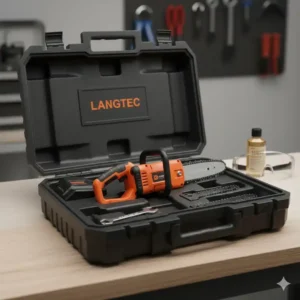 Das komplette Set der mini akku kettensäge für äste schneiden im praktischen Transportkoffer.